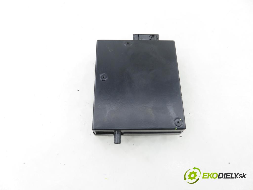 AUDI A4 (8K2, B8) SEDAN 2008 176,00 3.0 TDI quattro - CCWA 2967,00 riadiaca jednotka / MODUL INNE: AA7AD31A