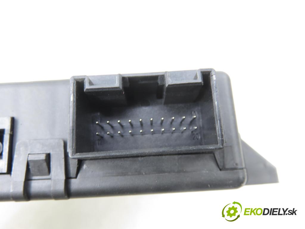 AUDI A4 (8K2, B8) SEDAN 2008 176,00 3.0 TDI quattro - CCWA 2967,00 řídící jednotka GATEWAY 8T0907468L