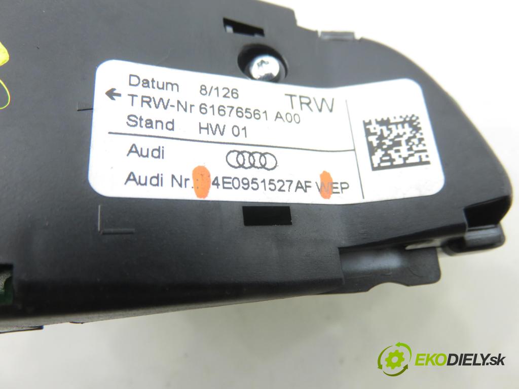 AUDI A4 (8K2, B8) SEDAN 2008 176,00 3.0 TDI quattro - CCWA 2967,00 ovladač rádia 4E0951527AF ; 4E0951527AG ; 4E0951527L