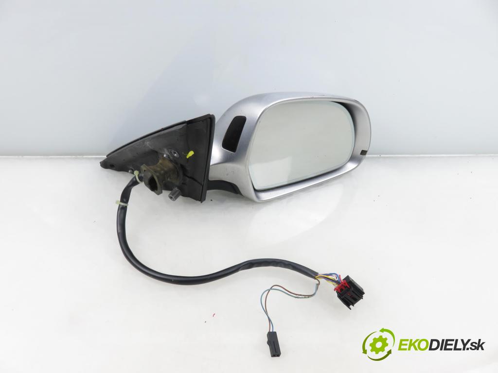 AUDI A4 (8K2, B8) SEDAN 2008 176,00 3.0 TDI quattro - CCWA 2967,00 zpětné zrcátko 