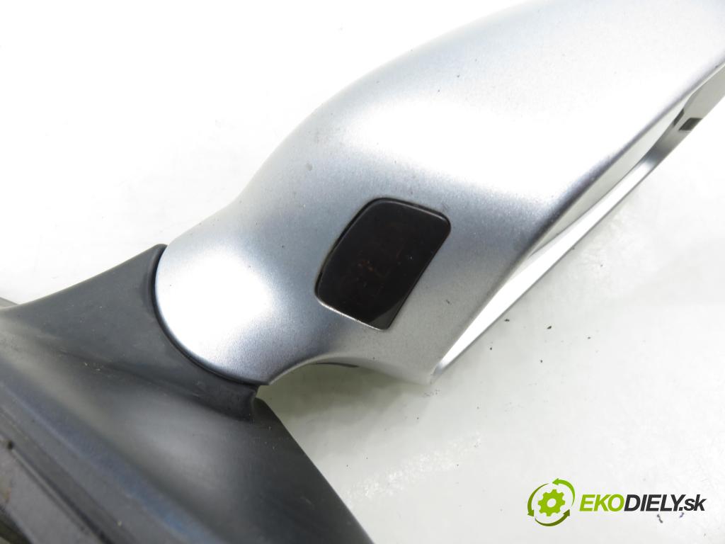 AUDI A4 (8K2, B8) SEDAN 2008 176,00 3.0 TDI quattro - CCWA 2967,00 Spätné zrkadlo