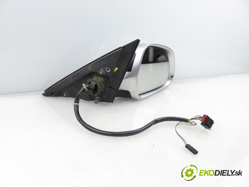 AUDI A4 (8K2, B8) SEDAN 2008 176,00 3.0 TDI quattro - CCWA 2967,00 Spätné zrkadlo