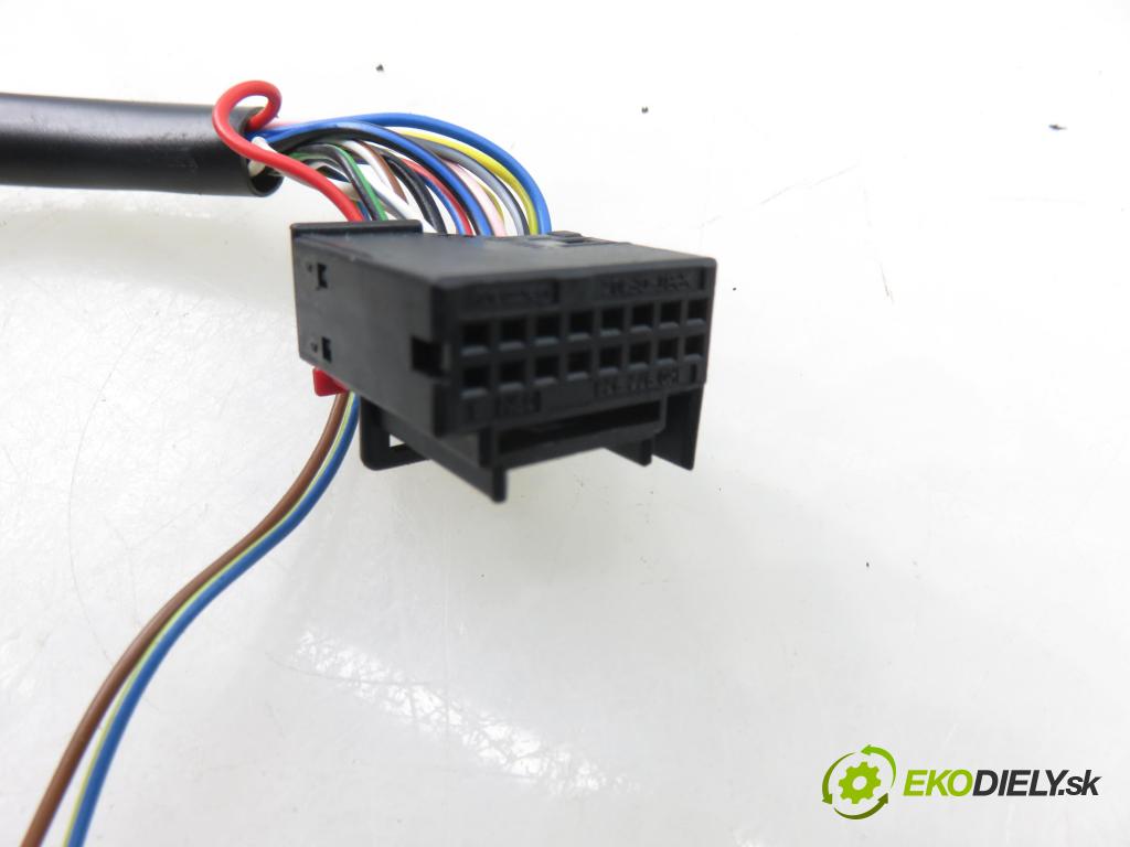 AUDI A4 (8K2, B8) SEDAN 2008 176,00 3.0 TDI quattro - CCWA 2967,00 Spätné zrkadlo LE