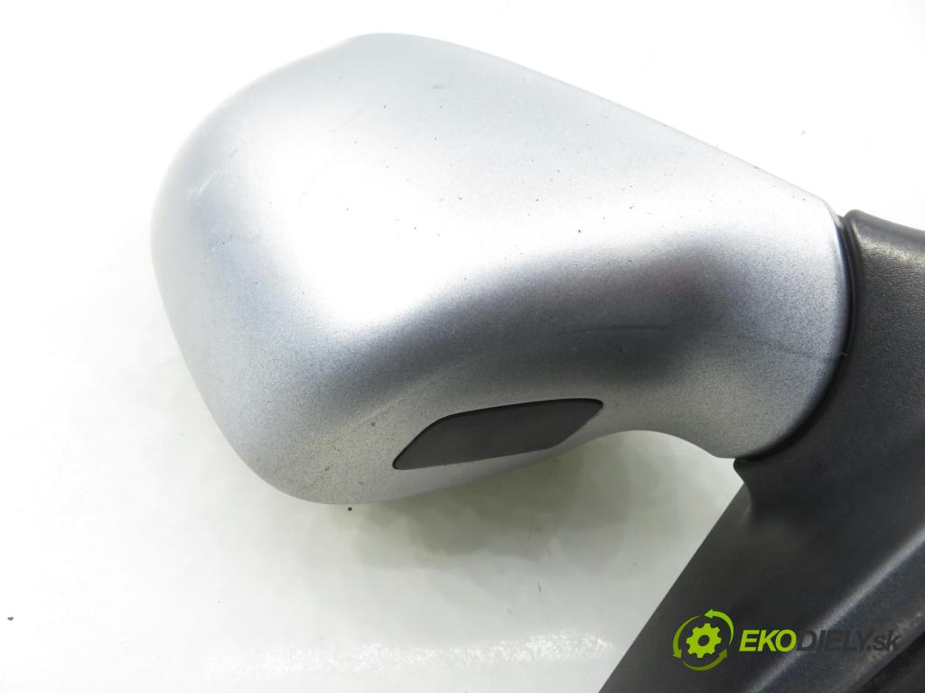 AUDI A4 (8K2, B8) SEDAN 2008 176,00 3.0 TDI quattro - CCWA 2967,00 Spätné zrkadlo LE