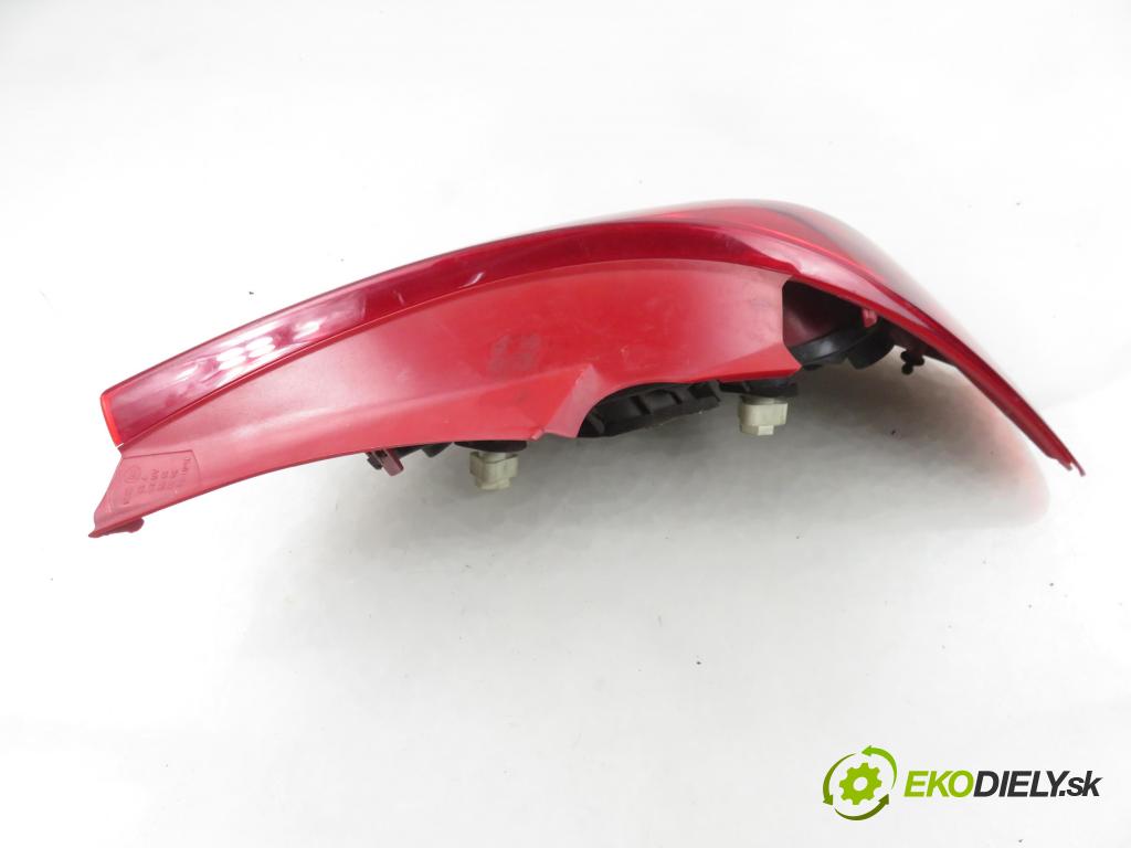 OPEL CORSA D (S07) HB 2011 0,00 1.2 - A 12 XER 1229,00 světlo levé zadní 93189092