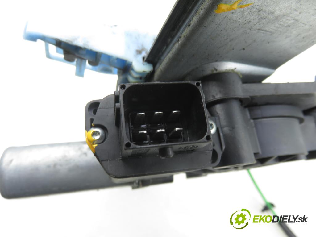 OPEL CORSA D (S07) HB 2011 0,00 1.2 - A 12 XER 1229,00 mechanismus oken 3D 541613212