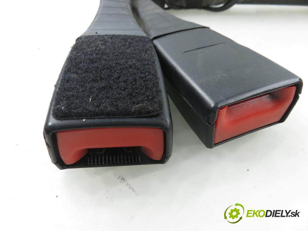 OPEL CORSA D (S07) HB 2011 0,00 1.2 - A 12 XER 1229,00 zapínače pásů PŘEDNÍ: 13286178