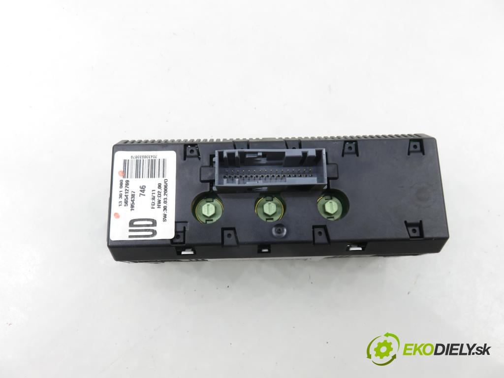 OPEL CORSA D (S07) HB 2011 0,00 1.2 - A 12 XER 1229,00 ZOBRAZIT: 13301080