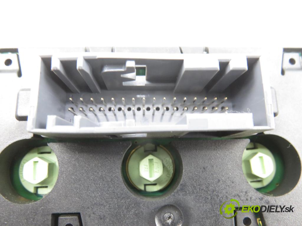 OPEL CORSA D (S07) HB 2011 0,00 1.2 - A 12 XER 1229,00 ZOBRAZIT: 13301080