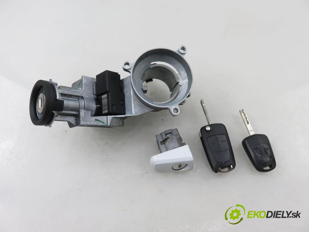 OPEL CORSA D (S07) HB 2011 0,00 1.2 - A 12 XER 1229,00 spínačka / VLOŽKY 56155