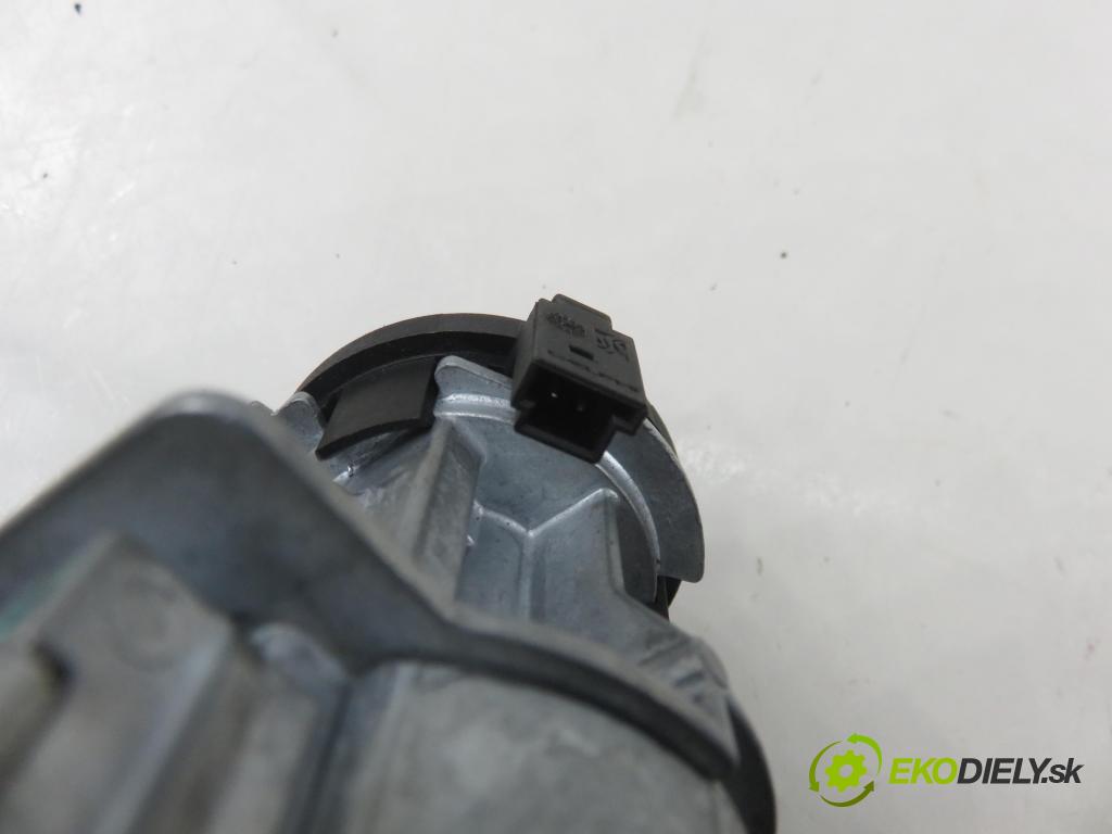 OPEL CORSA D (S07) HB 2011 0,00 1.2 - A 12 XER 1229,00 spinačka / zámky 56155