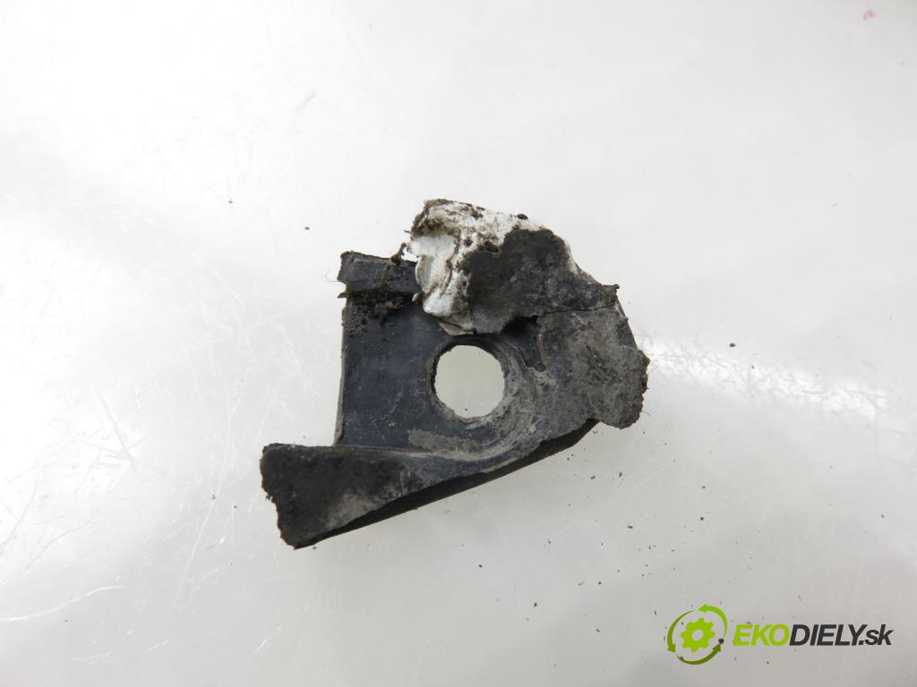 OPEL CORSA D (S07) HB 2011 0,00 1.2 - A 12 XER 1229,00 Svetlo PP 13295012