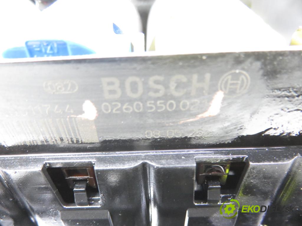 AUDI A4 (8K2, B8) SEDAN 2008 176,00 3.0 TDI quattro - CCWA 2967,00 řídící jednotka převodovky 0260550021 ; 1084128302