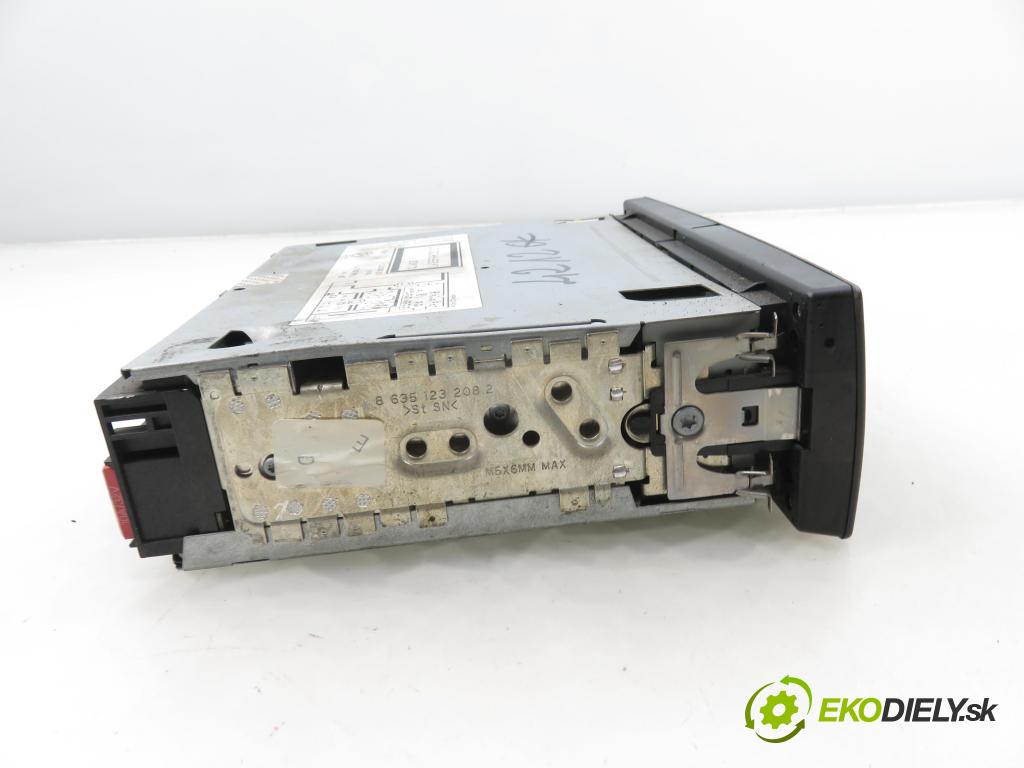 FIAT DOBLO nadwozie wielkoprzestrzenne (MPV) (119_, 223_) KOMBIVAN 2006 62,00 1.3 D Multijet - 223 A9.000 1248,00 RADIO CD 7353883730