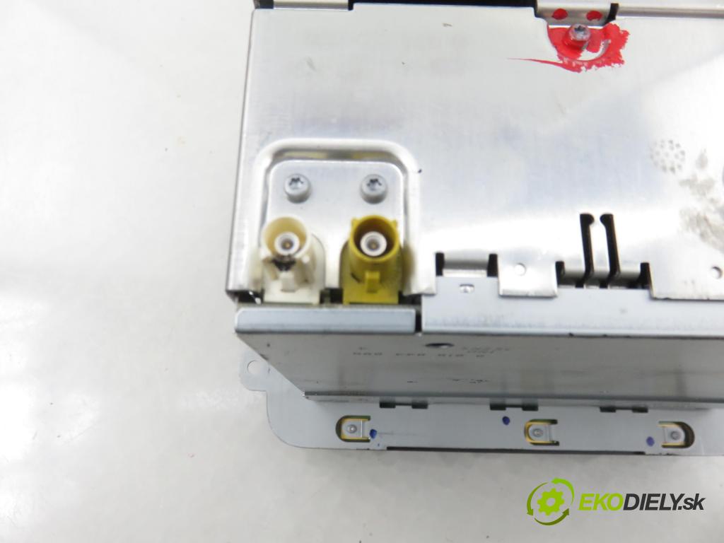 VW PASSAT B6 Variant (3C5) KOMBI 2006 103,00 2.0 TDI PD 8V 140 - BMP 1968,00 RADIO CD 1T0035194D