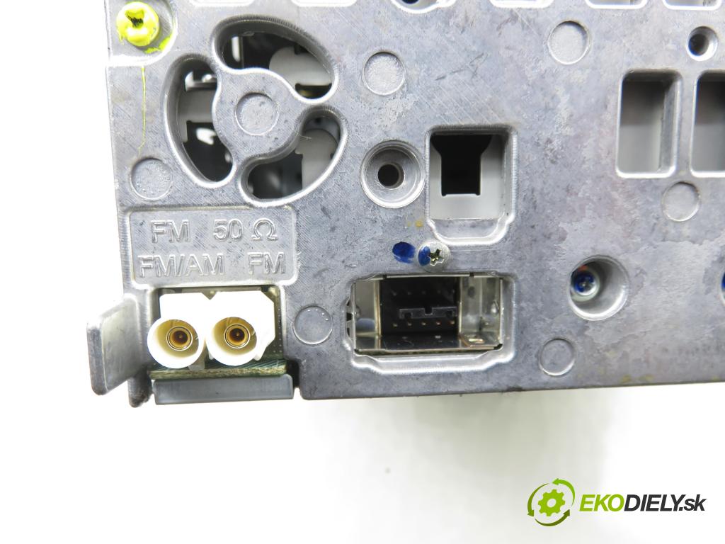 AUDI A5 (8T3) COUPE 2009 140,00 2.7 TDI - CGKA 2698,00 RADIO CD 8T1035186C