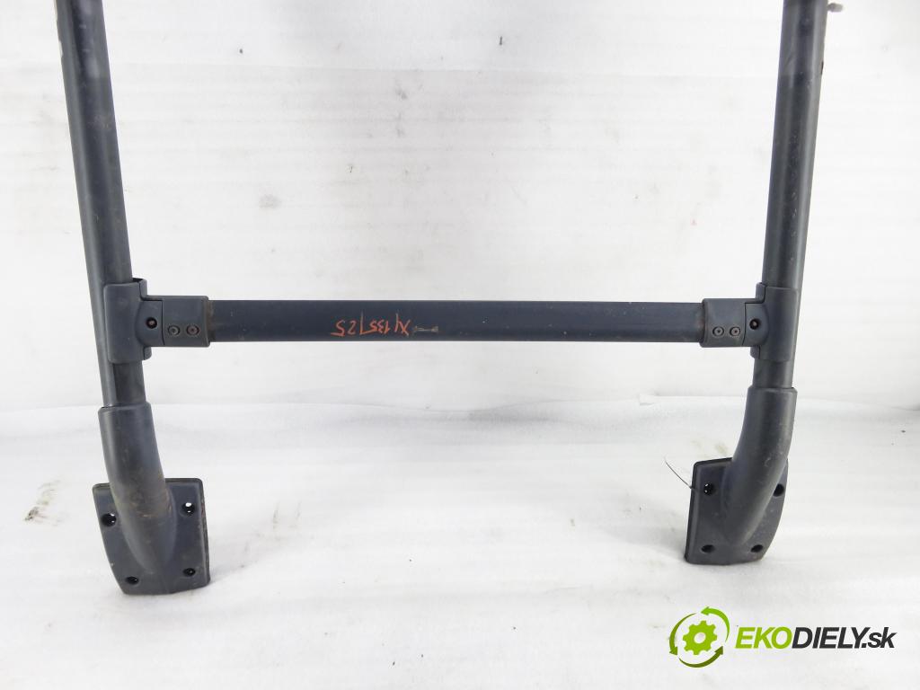 NISSAN NP300 NAVARA (D40) PICK-UP 2006 126,00 2.5 dCi 171 2488,00 kufor strešný