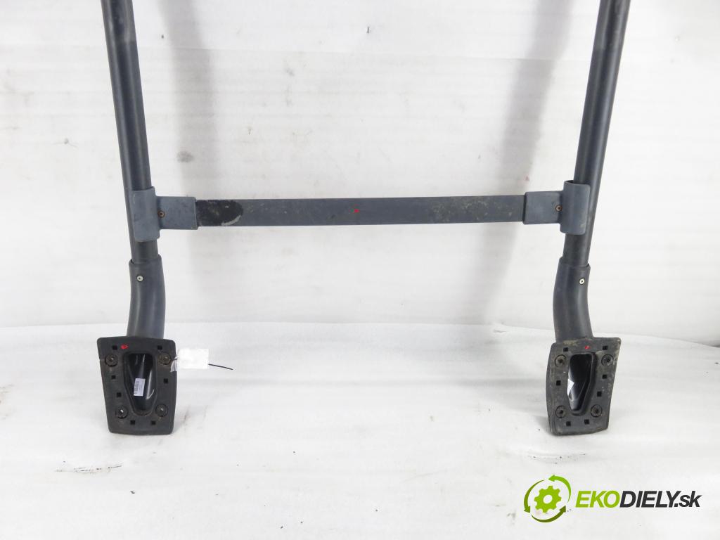 NISSAN NP300 NAVARA (D40) PICK-UP 2006 126,00 2.5 dCi 171 2488,00 kufor strešný