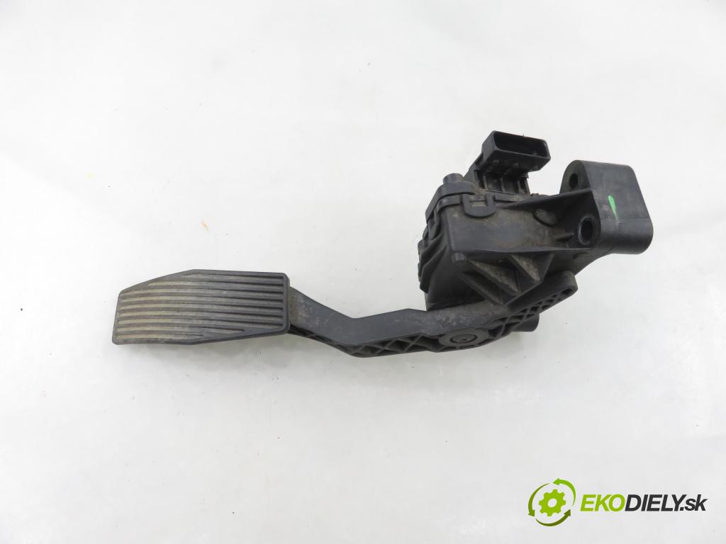 OPEL ASTRA G liftback (T98) HB 2003 55,00 1.7 DTI 16V - Y 17 DT 1686,00 Potenciometer plynu 9157998BK ; 6PV00811200 (Potenciometer plynového pedálu)