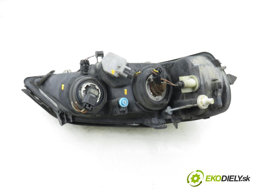 OPEL ASTRA G liftback (T98) HB 2003 55,00 1.7 DTI 16V - Y 17 DT 1686,00 Svetlo LP
