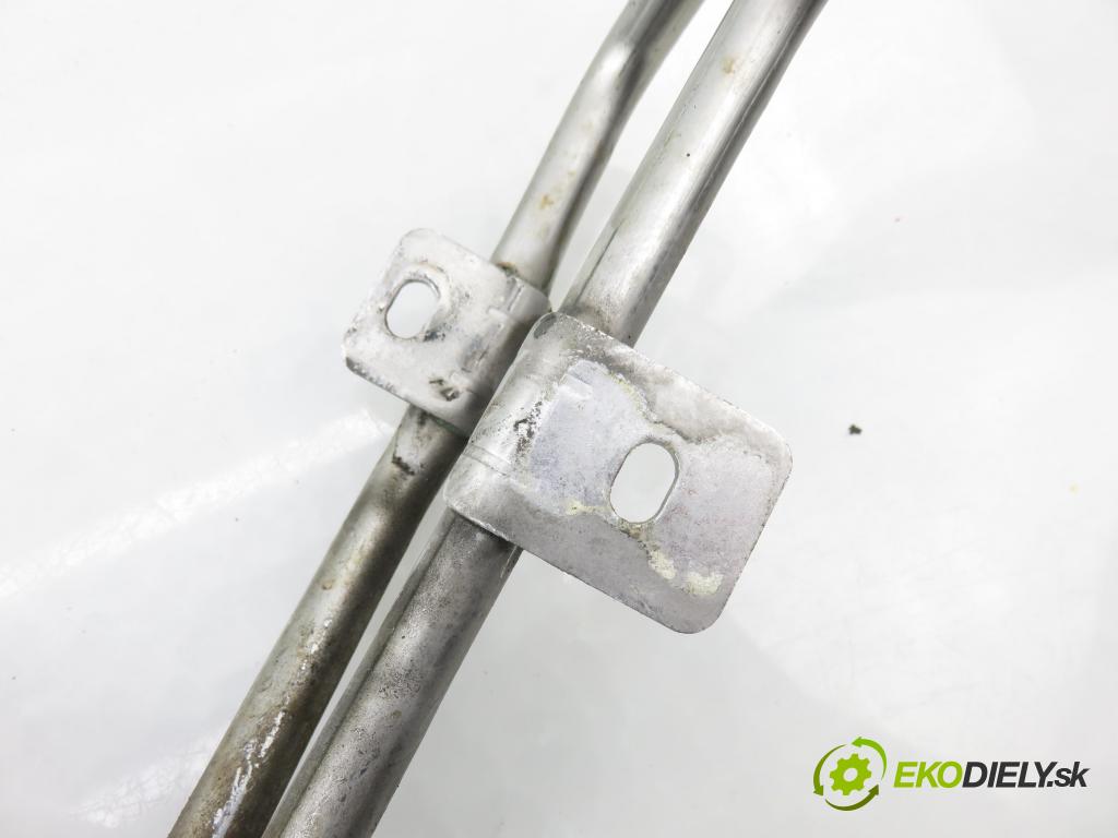 AUDI A4 (8K2, B8) SEDAN 2008 176,00 3.0 TDI quattro - CCWA 2967,00 rúrka olejovy 8K0317825AA