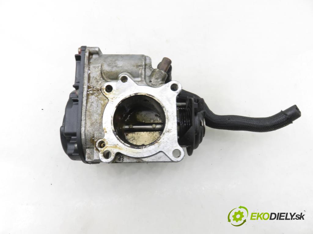 VW POLO (6N1) HB 1997 44,00 1.4 60 1390,00 škrtíci klapka 030133064D (Škrticí klapka)