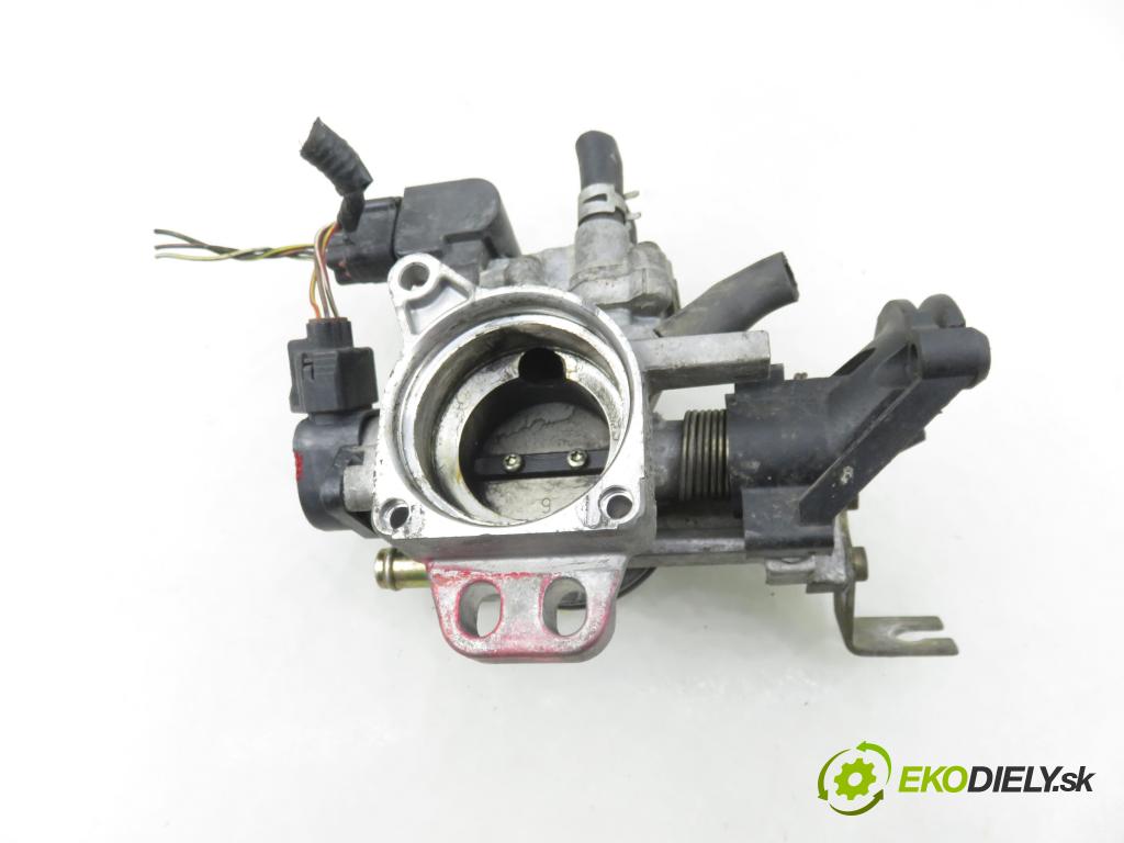 TOYOTA YARIS (_P1_) HB 2002 64,00 1.3 VVTi 87 - 2SZ-FE 1298,00 škrtíci klapka 2221003010 (Škrticí klapka)