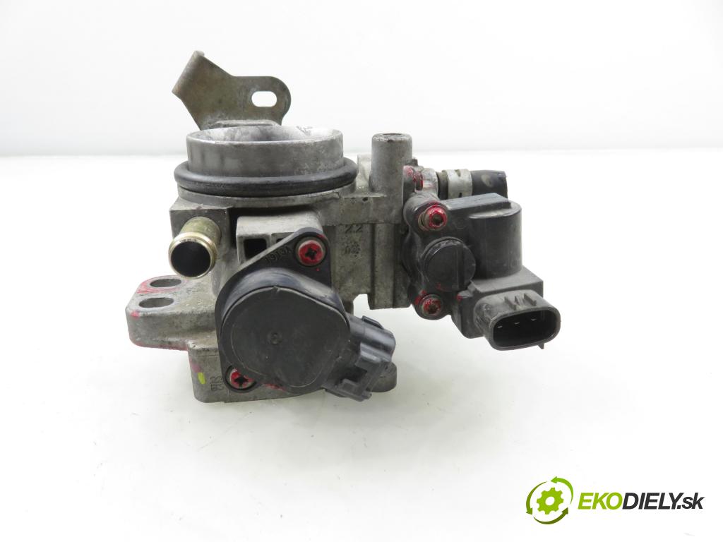 TOYOTA YARIS (_P1_) HB 2002 64,00 1.3 VVTi 87 - 2SZ-FE 1298,00 škrtíci klapka 2221003010 (Škrticí klapka)