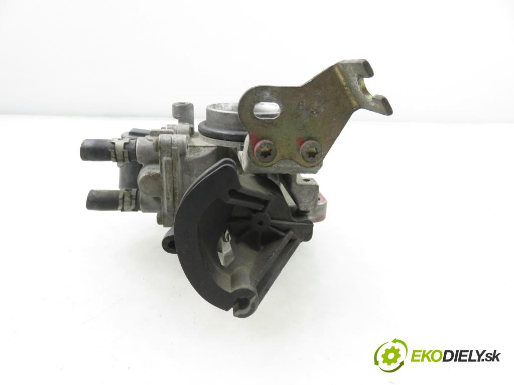 TOYOTA YARIS (_P1_) HB 2002 64,00 1.3 VVTi 87 - 2SZ-FE 1298,00 škrtíci klapka 2221003010 (Škrticí klapka)