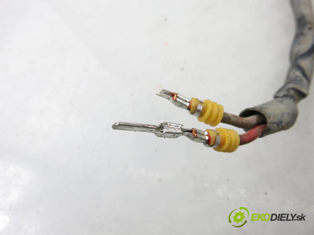 AUDI A4 (8K2, B8) SEDAN 2008 176,00 3.0 TDI quattro - CCWA 2967,00 Pumpa paliva 8K0906095