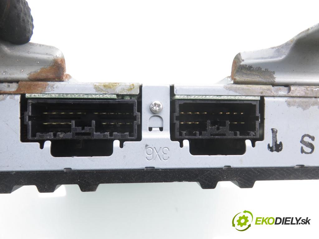 MITSUBISHI OUTLANDER II (CW_W) SUV 2008 125,00 2.4 MIVEC 4WD (CW5W) - 4B12 2360,00 Zosilňovač 8701A230 (Zosilňovač)