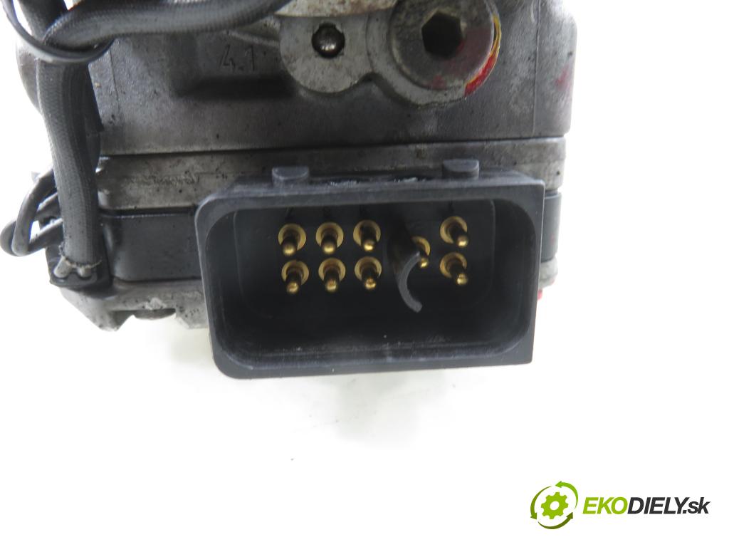 AUDI A4 (8E2, B6) SEDAN 2003 132,00 2.5 TDI V6 180 quattro - AKE 2496,00 Pumpa vstrekovacia 0470506033 ; 059130106E (Vstrekovacie čerpadlo)