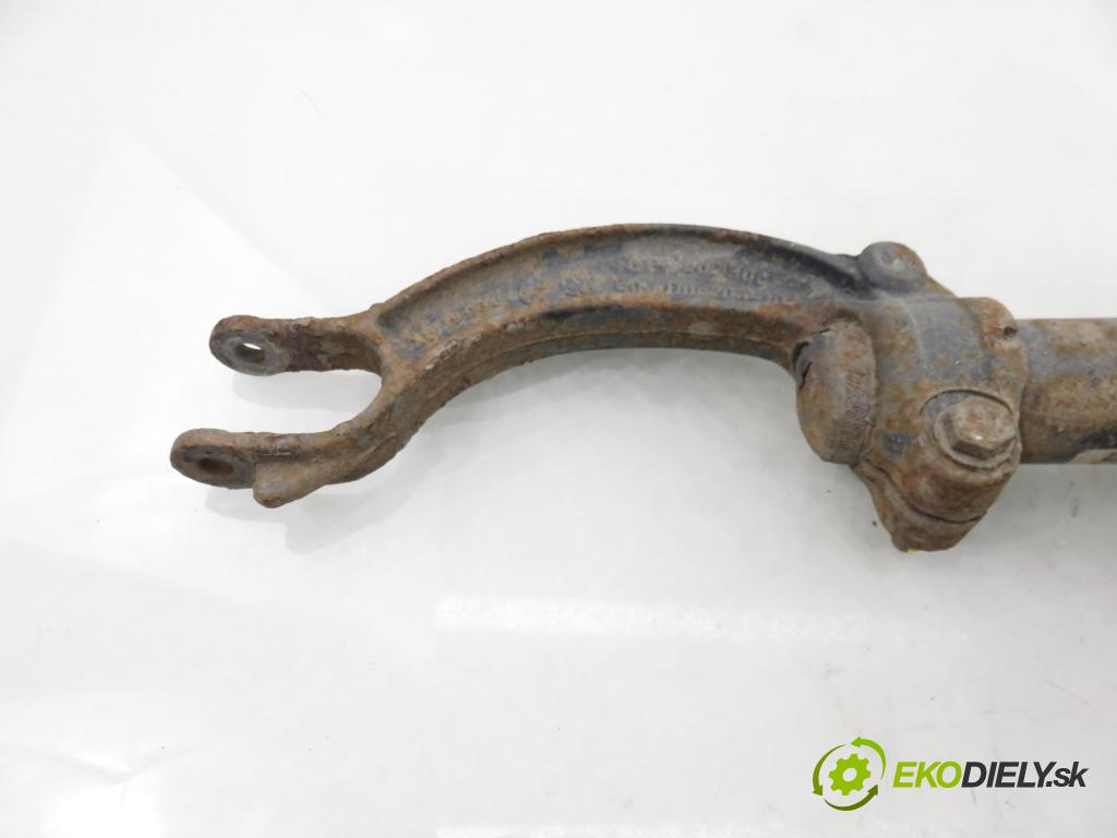 AUDI A4 (8K2, B8) SEDAN 2008 176,00 3.0 TDI quattro - CCWA 2967,00 MCPERSON LP 8K0413031AF