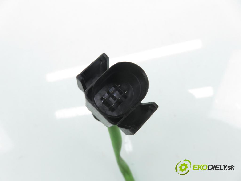 SEAT IBIZA II (6K1) HB 2000 44,00 1.4 MPI 60 - AUD 1390,00 potenciometr plynového pedálu 021907475D ; 0280752017 (Potenciometr plynového pedálu)