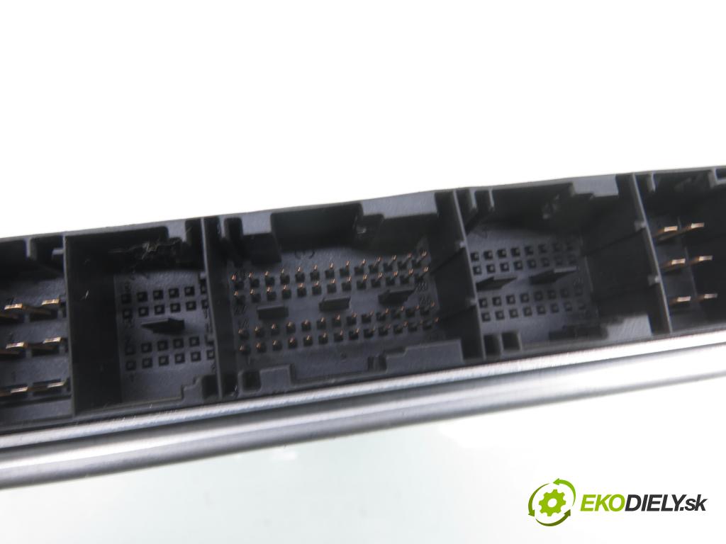 TOYOTA YARIS (_P1_) HB 2003 50,00 1.0 VVT- i 68 - 1SZ-FE 998,00 Riadiaca jednotka Motor 896610D210 ; 0261208036