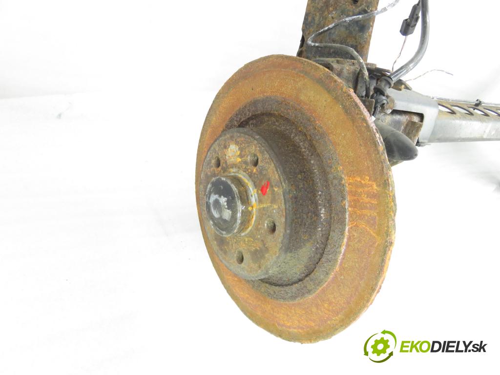 RENAULT ESPACE IV (JK0/1_) MINIVAN 2007 100,00 2.0 (JK09) - F4R 792 1998,00 Výstuha zadná ABS