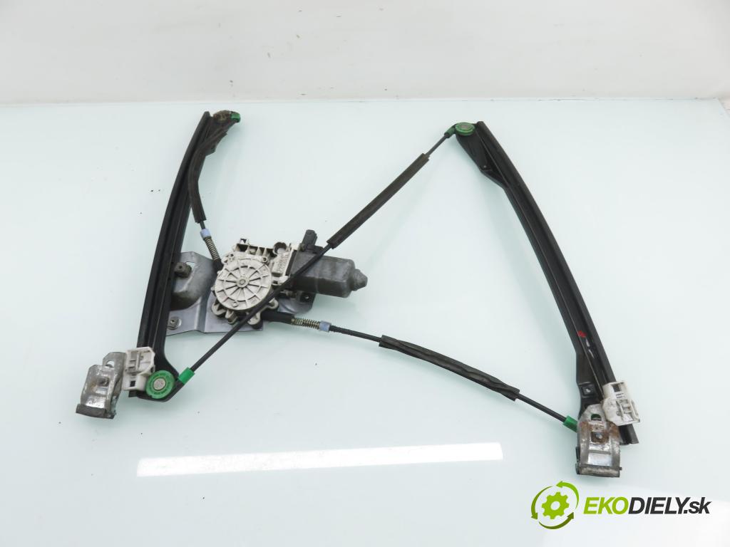 VW POLO (6N1) HB 1997 44,00 1.4 60 1390,00 mechanismus oken PPE 6N4959801