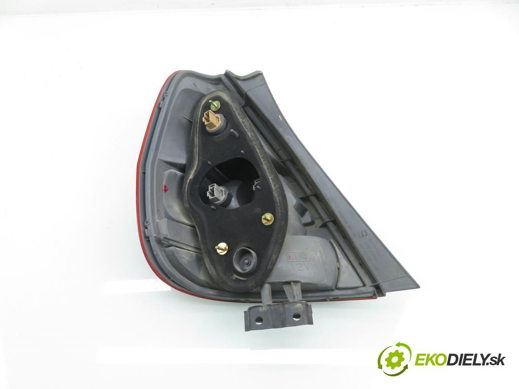 HONDA JAZZ II (GD_, GE3, GE2) HB 2002 61,00 1.3 (GD1) - L13A1 1339,00 Svetlo pravé zadné