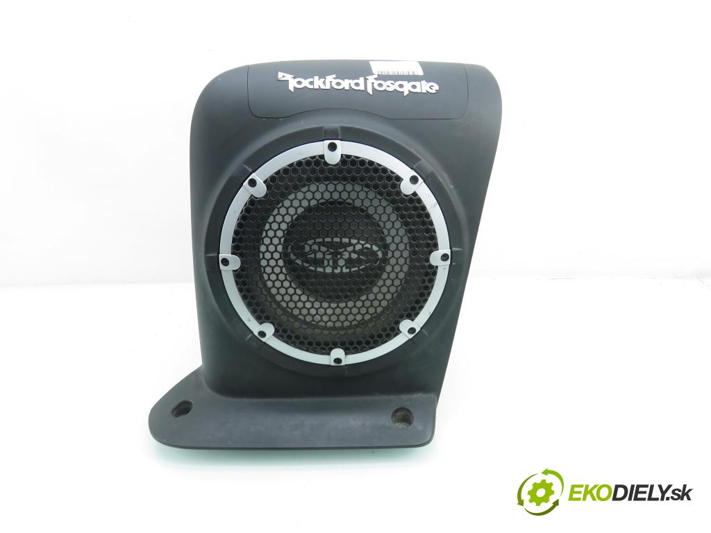 MITSUBISHI OUTLANDER II (CW_W) SUV 2008 125,00 2.4 MIVEC 4WD (CW5W) - 4B12 2360,00 subwoofer 8720A012 (Audio zariadenie)