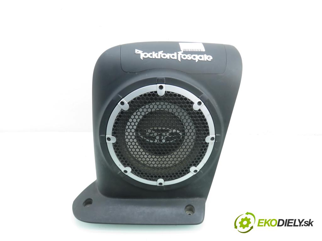 MITSUBISHI OUTLANDER II (CW_W) SUV 2008 125,00 2.4 MIVEC 4WD (CW5W) - 4B12 2360,00 subwoofer 8720A012 (Audio zariadenie)