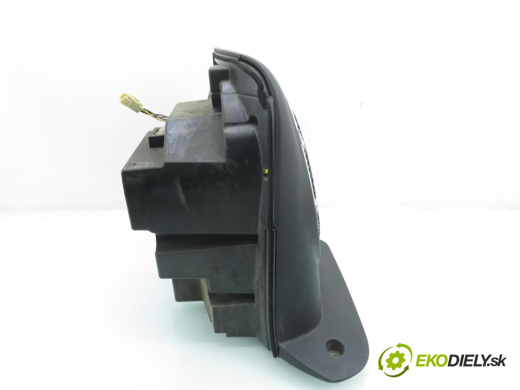 MITSUBISHI OUTLANDER II (CW_W) SUV 2008 125,00 2.4 MIVEC 4WD (CW5W) - 4B12 2360,00 subwoofer 8720A012 (Audio zariadenie)