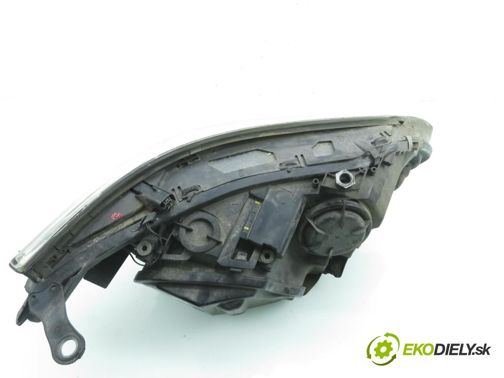 BMW 5 (E60) SEDAN 2005 0,00 530 d - M57 D30 (306D2) 2993,00 Svetlo LP 15872300