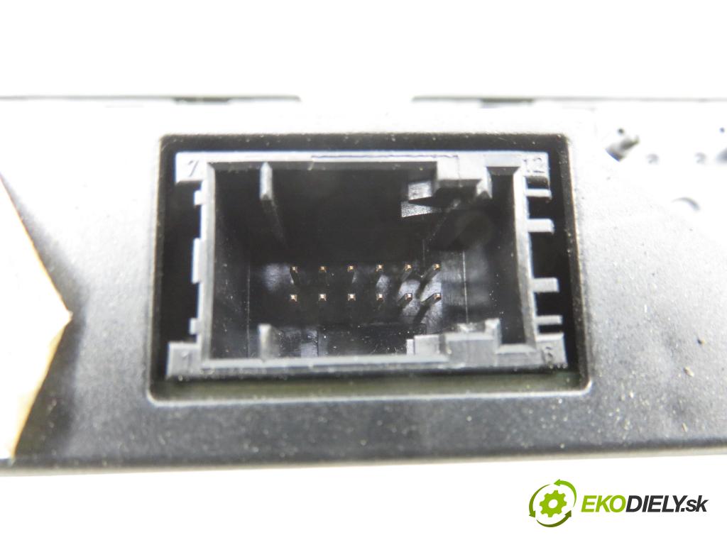 BMW 5 (E60) SEDAN 2005 0,00 530 d - M57 D30 (306D2) 2993,00 Panel kúrenia KLIMATRONIK 6950634