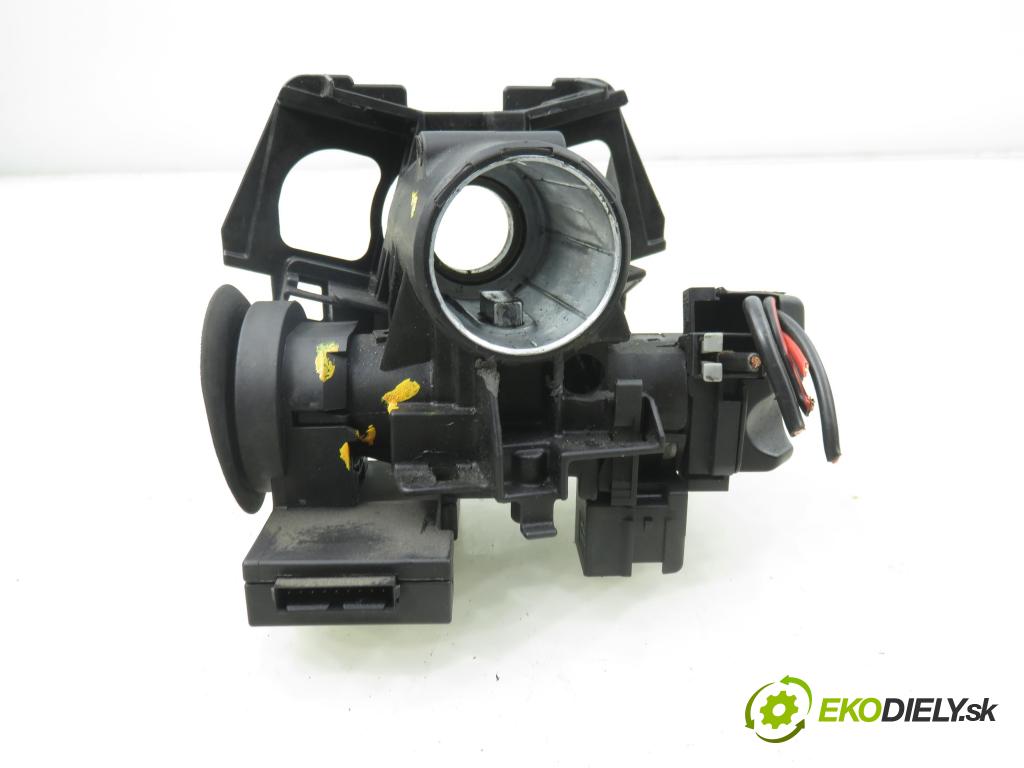 OPEL ASTRA G liftback (T98) HB 2003 55,00 1.7 DTI 16V - Y 17 DT 1686,00 spinačka 24445098 (Spínacia skrinka)