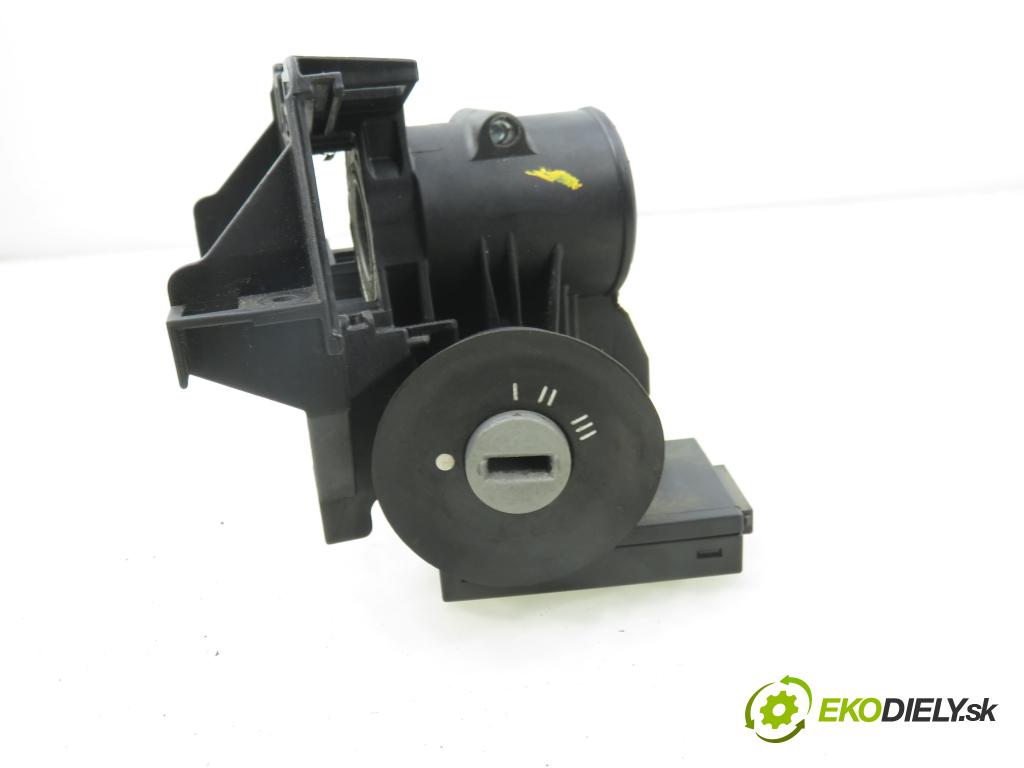 OPEL ASTRA G liftback (T98) HB 2003 55,00 1.7 DTI 16V - Y 17 DT 1686,00 spinačka 24445098 (Spínacia skrinka)