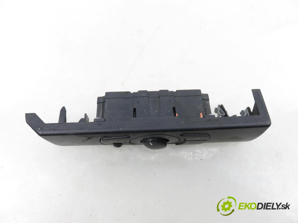 BMW 5 (E60) SEDAN 2005 0,00 530 d - M57 D30 (306D2) 2993,00 prepínač svetlá 6953727