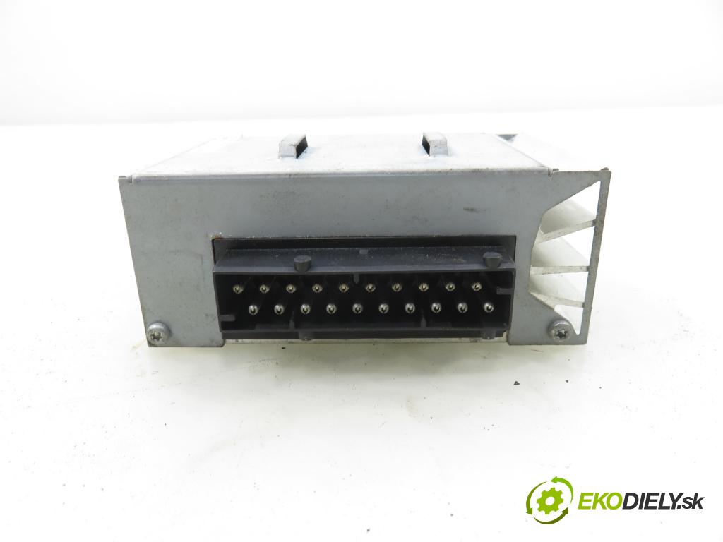 BMW 5 (E60) SEDAN 2005 0,00 530 d - M57 D30 (306D2) 2993,00 Zosilňovač 6920461 (Zosilňovač)