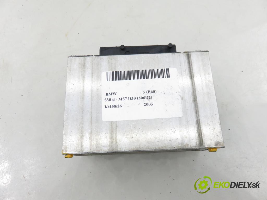 BMW 5 (E60) SEDAN 2005 0,00 530 d - M57 D30 (306D2) 2993,00 Zosilňovač 6920461 (Zosilňovač)