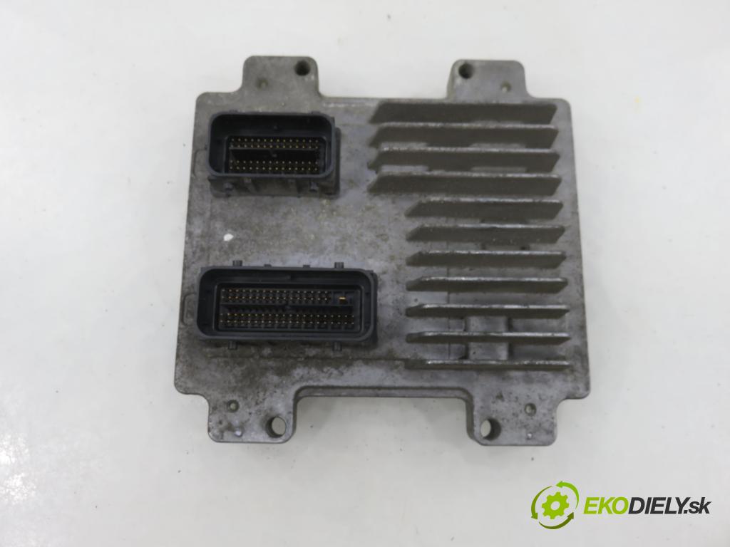 OPEL CORSA D (S07) HB 2011 0,00 1.2 - A 12 XER 1229,00 Riadiaca jednotka Motor 55580499