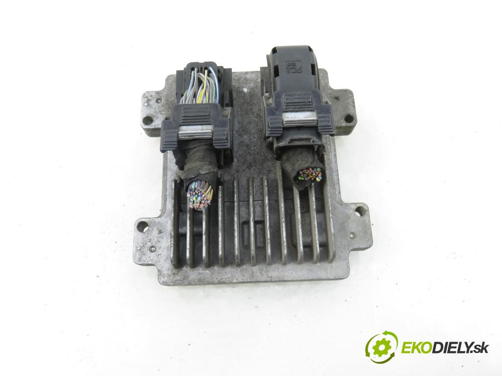 OPEL CORSA D (S07) HB 2011 0,00 1.2 - A 12 XER 1229,00 Riadiaca jednotka Motor 55580499